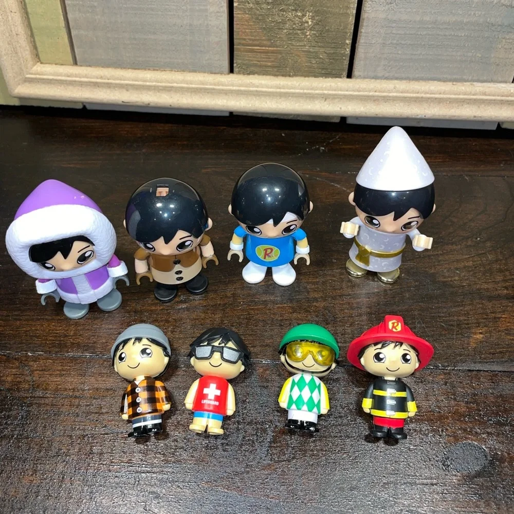 Lot 8 PC‎ Ryans World Mini Toys Figure Wizard derby Fire fighter